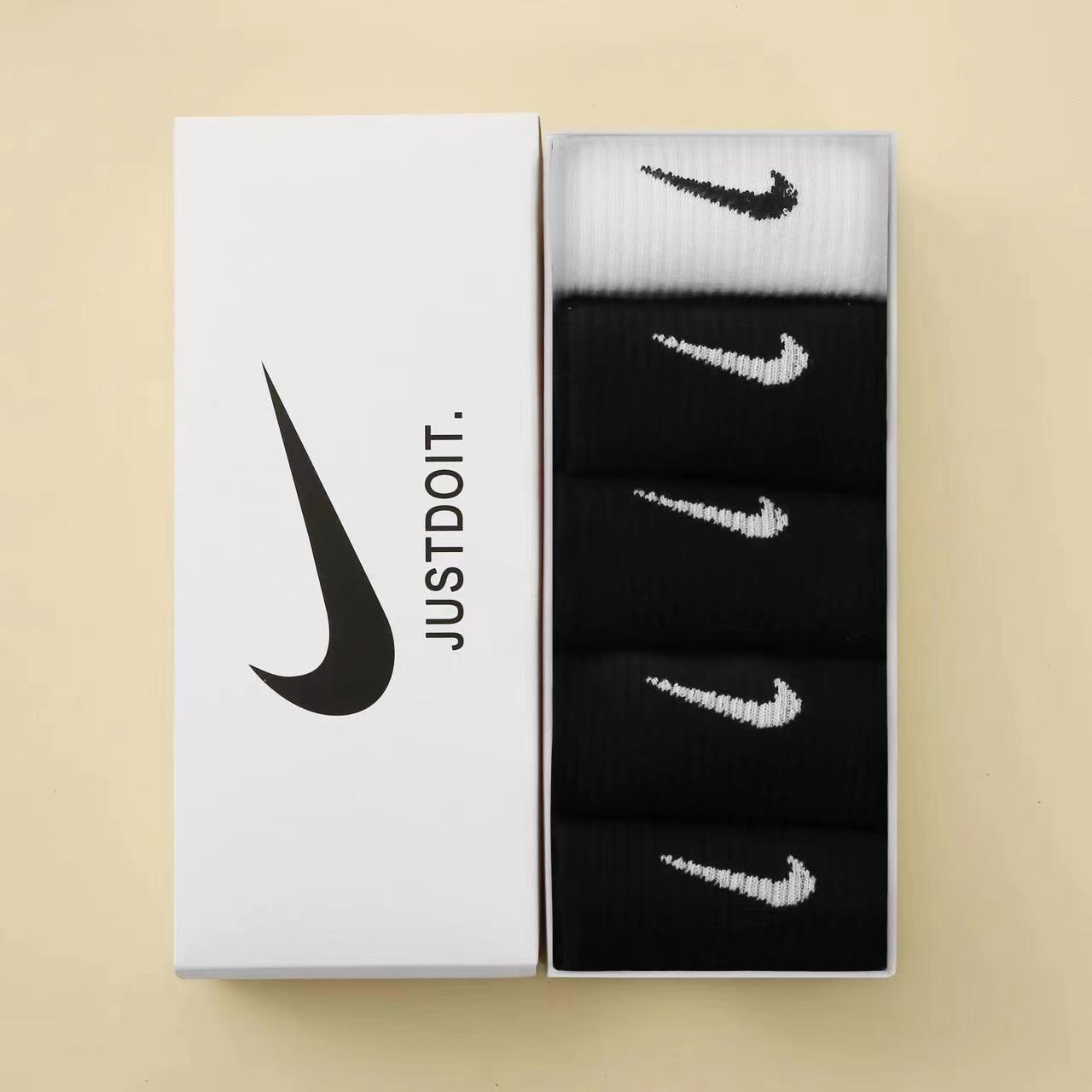 Nike Swoosh Logo Crew Socks Black and Gray Pack - 11