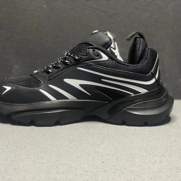 Off-White Diagonal Arrow Chunky Sneakers Black/Silver - 1