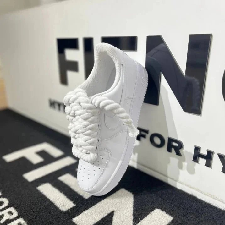 Nike x Off-White Air Force 1 Low Yellow Sneakers - 10
