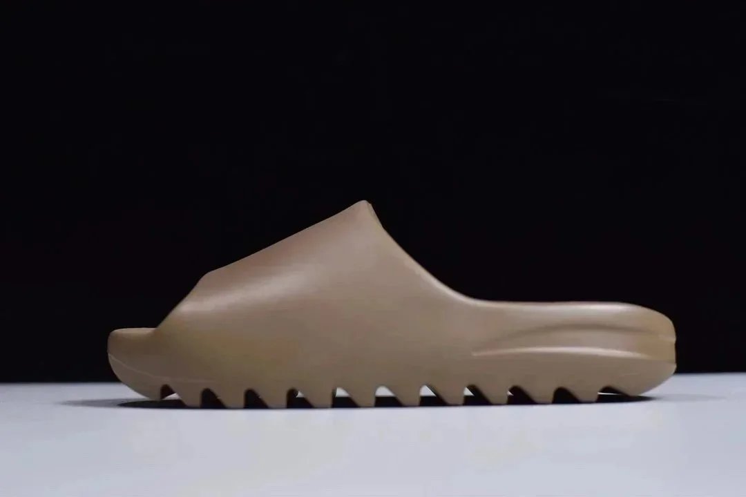 Adidas Yeezy Slide Onyx Slippers - 8