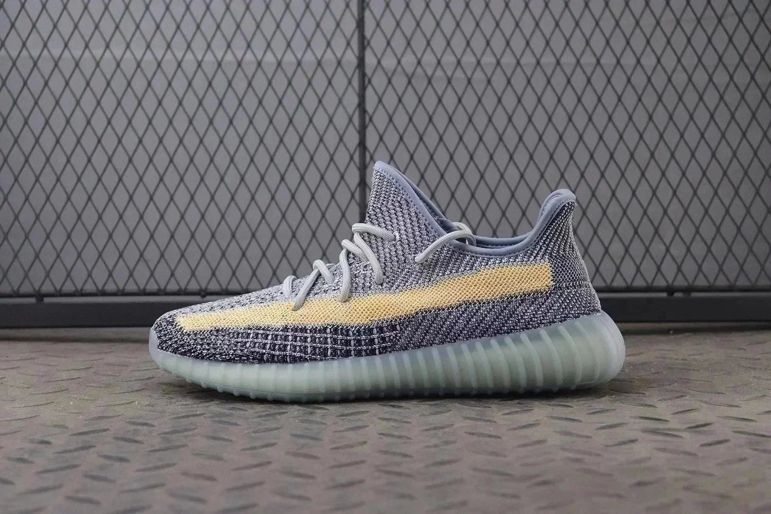 Adidas Yeezy Boost 350 V2 'Zebra' Sneakers - 7