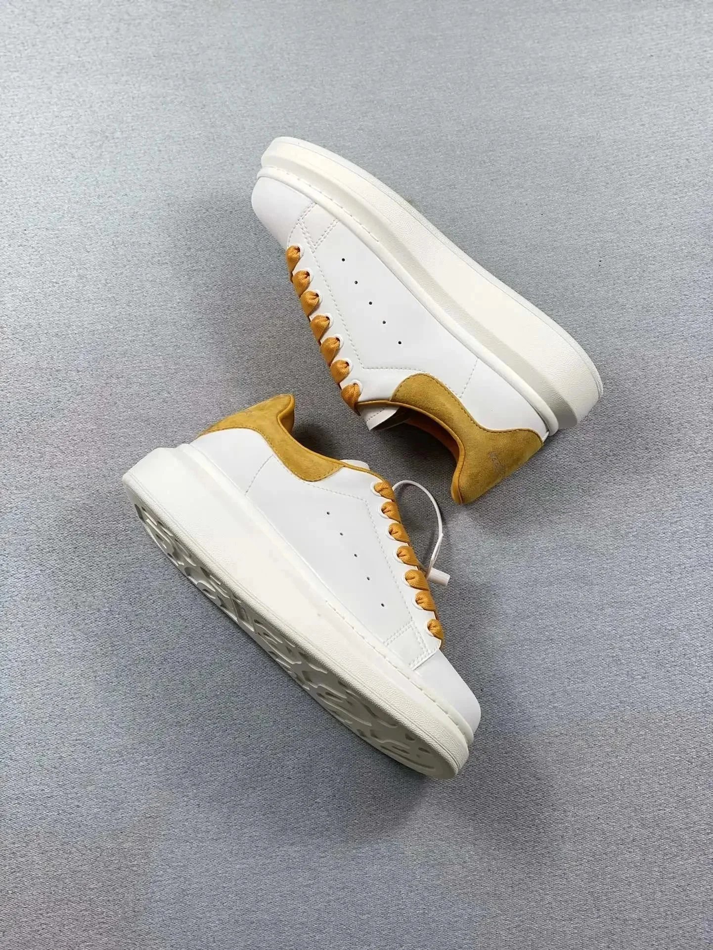 Alexander McQueen Oversized Sneakers White Gold Stripe Chunky Sneakers - 11