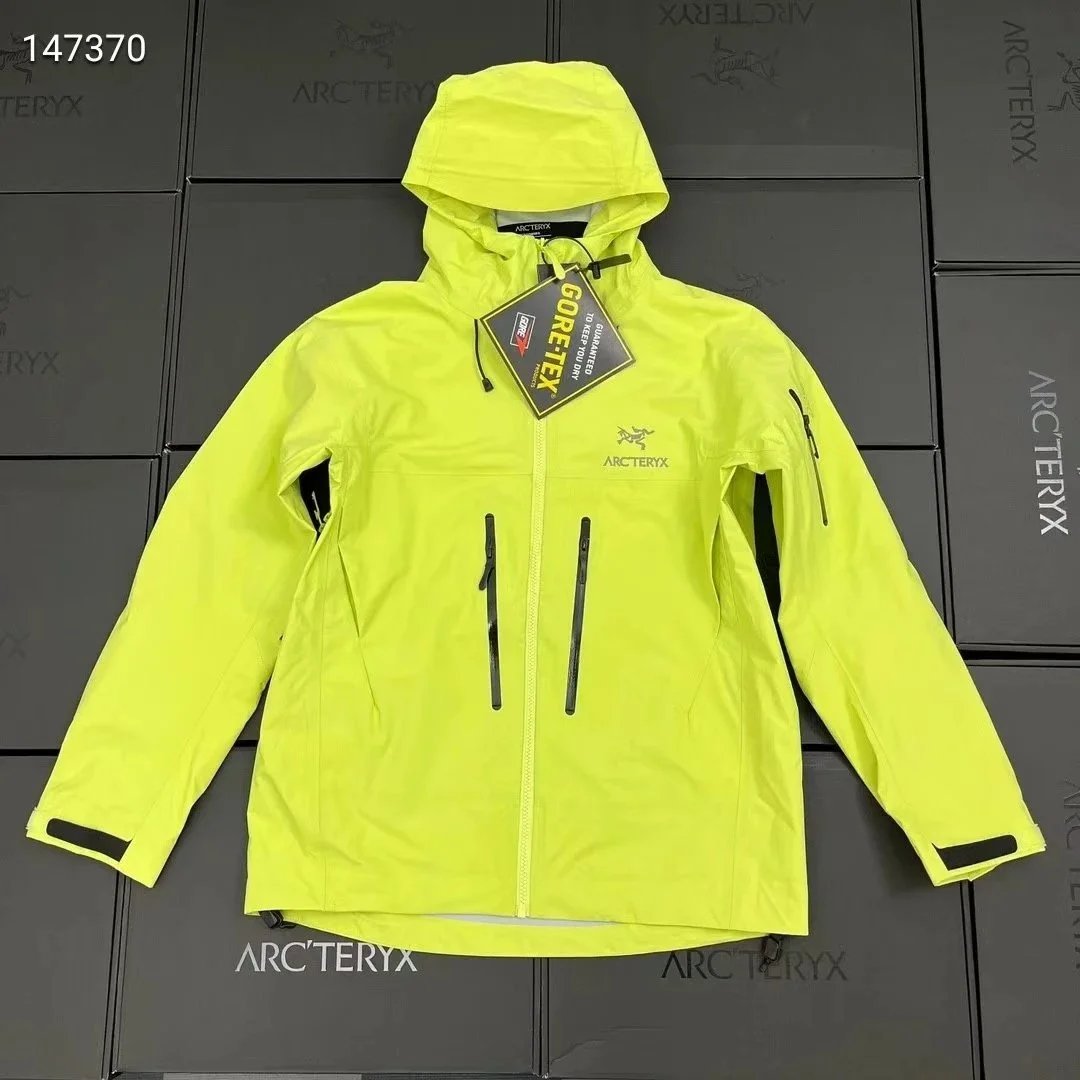 Arc'teryx Alpha SV Jacket White Gore-Tex Outerwear - 3