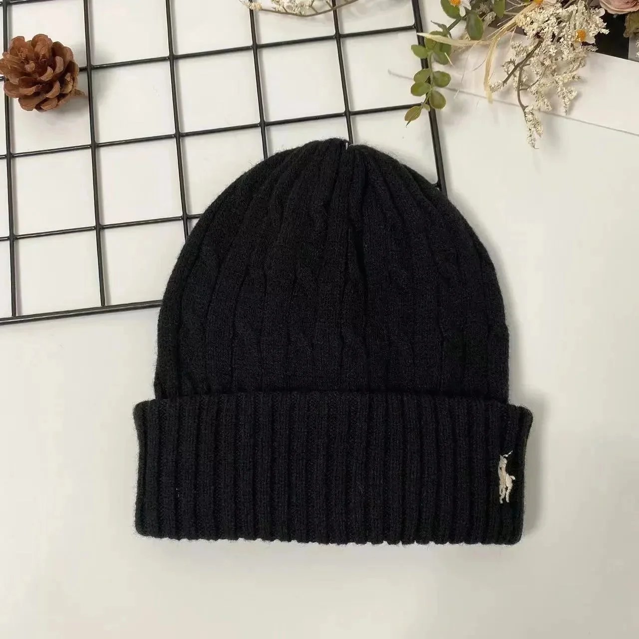 Ralph Lauren Cable Knit Beanie Black - 1