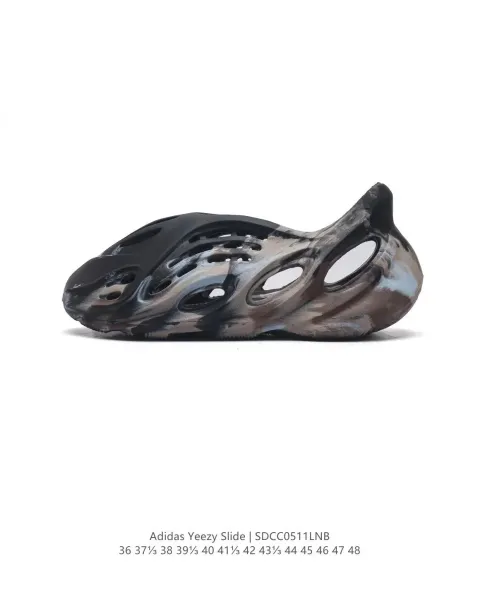 Adidas Yeezy Slide Bone Sneakers - 9