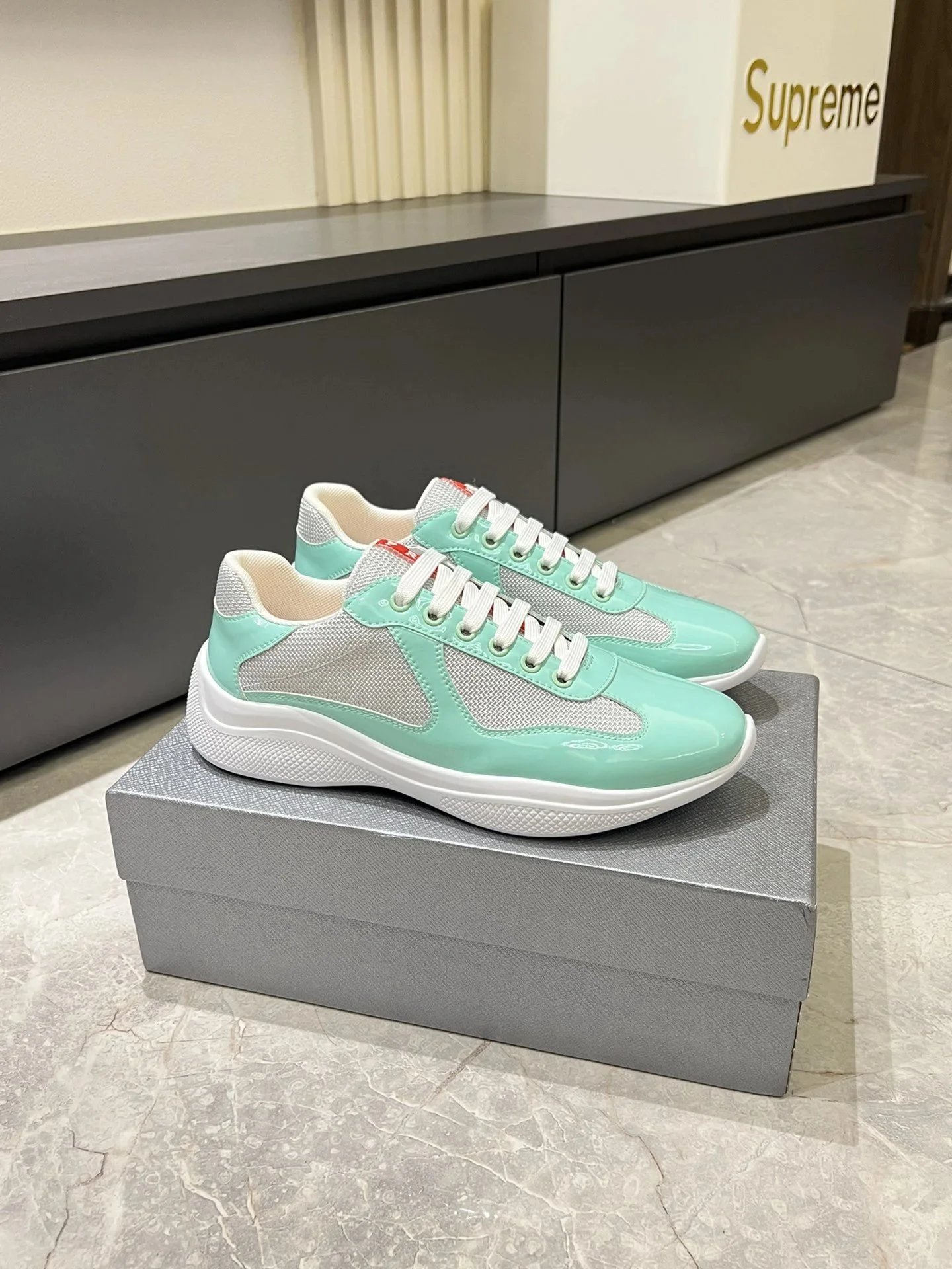 Unbranded Sneakers Low-Top Mesh and Patent Lace-Up — 18