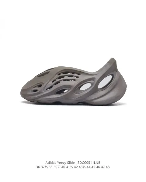 Adidas Yeezy Slide Bone Sneakers - 8
