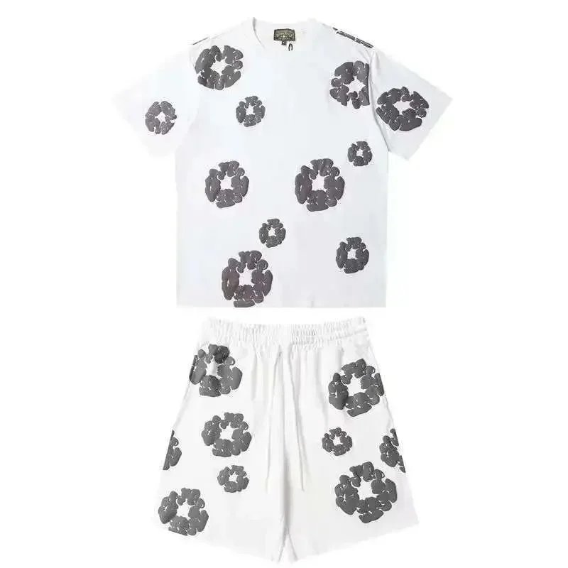 Gallery Dept. Floral Appliqué Red Set - 9