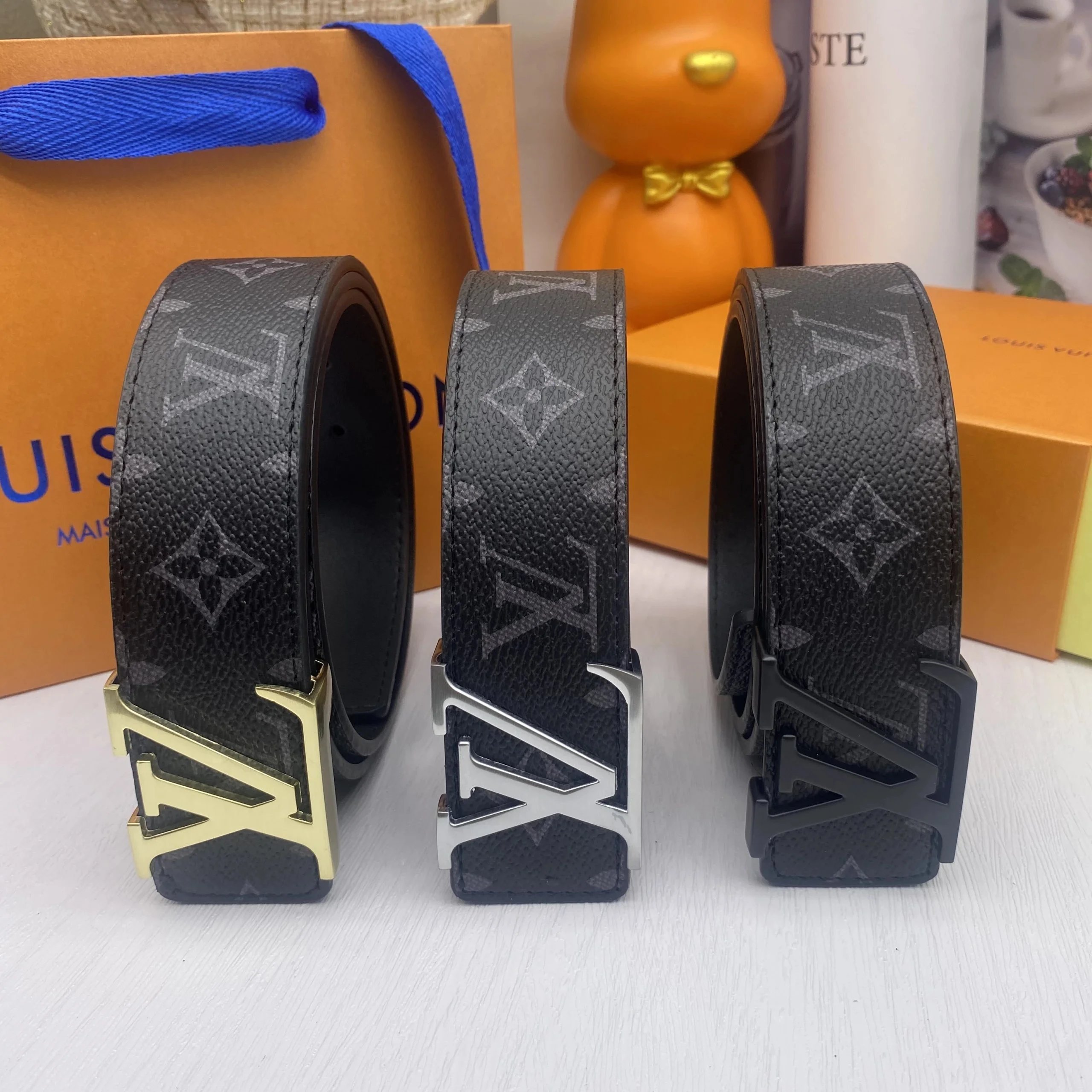 Louis Vuitton LV Initiales Iridescent Holographic Leather Belt - 7