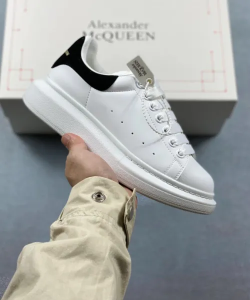 Alexander McQueen Oversized Sneakers White with Holographic Heel Tab Sneakers - 7