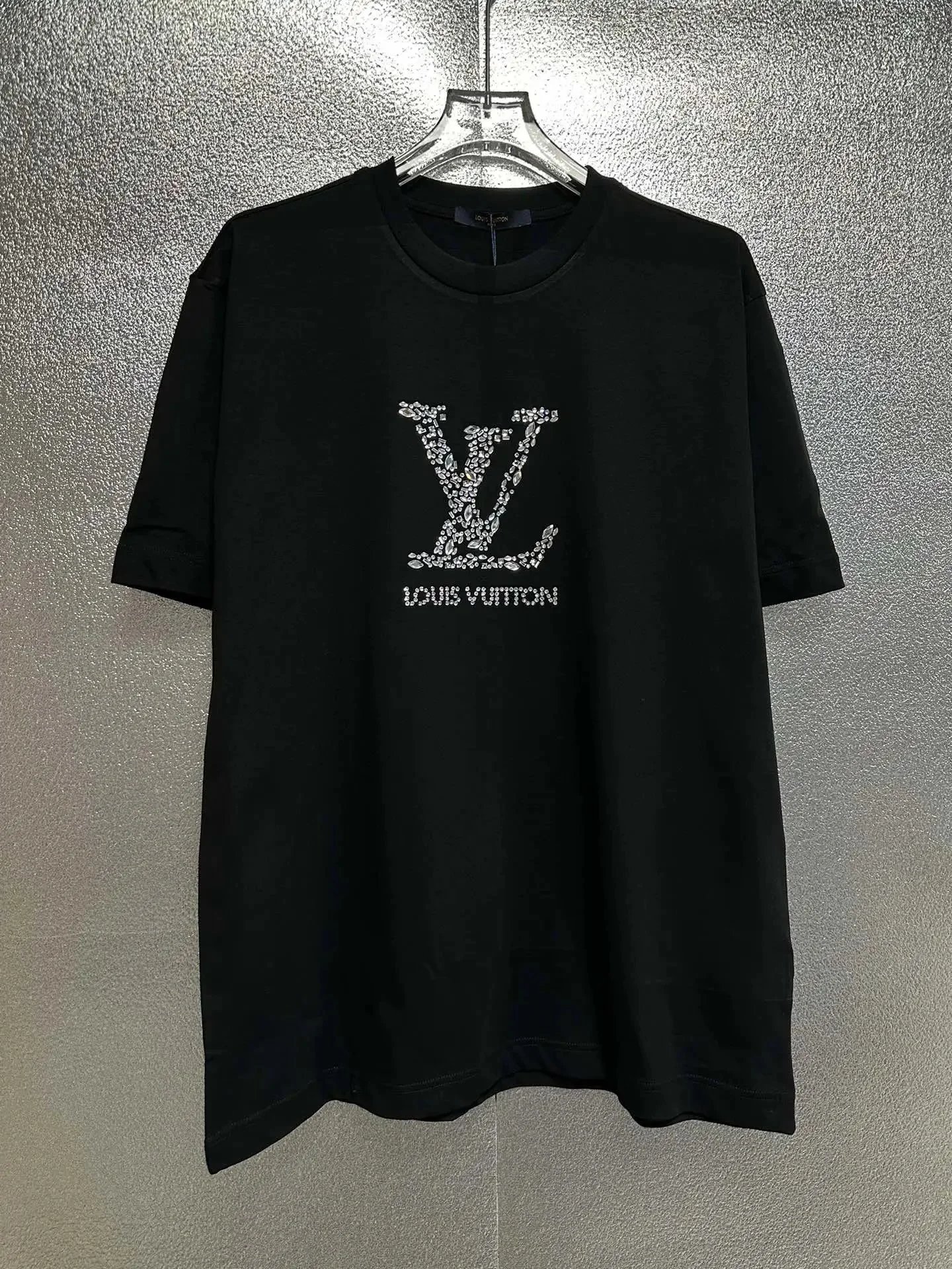 Louis Vuitton Distressed Logo T-Shirt Black - 7