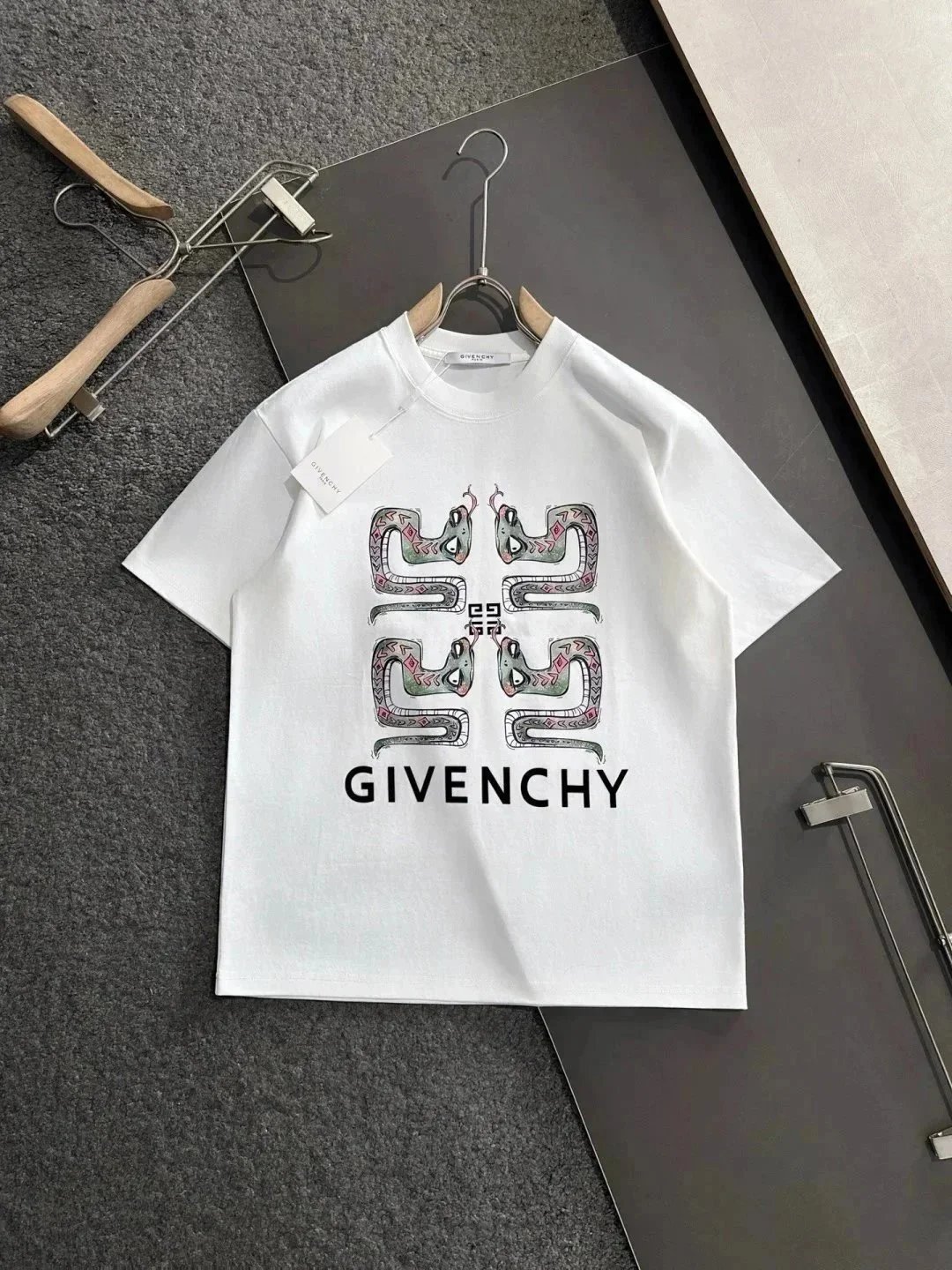 Givenchy Graphic Print White T-Shirt - 6