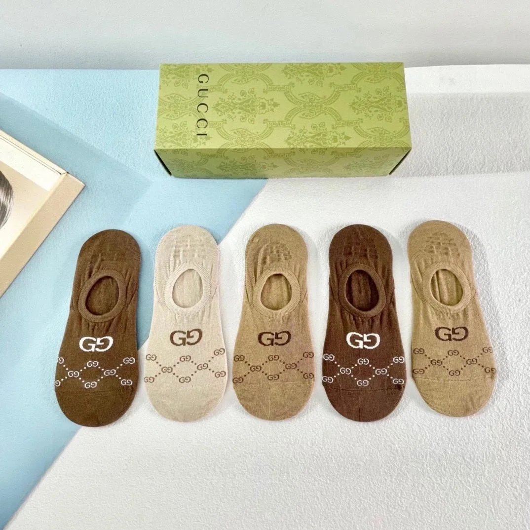 Prada Logo Socks Collection Black and White Socks - 5