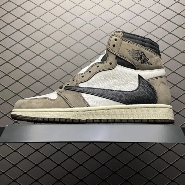 Air Jordan 1 Mid Pine Green Sneakers - 5