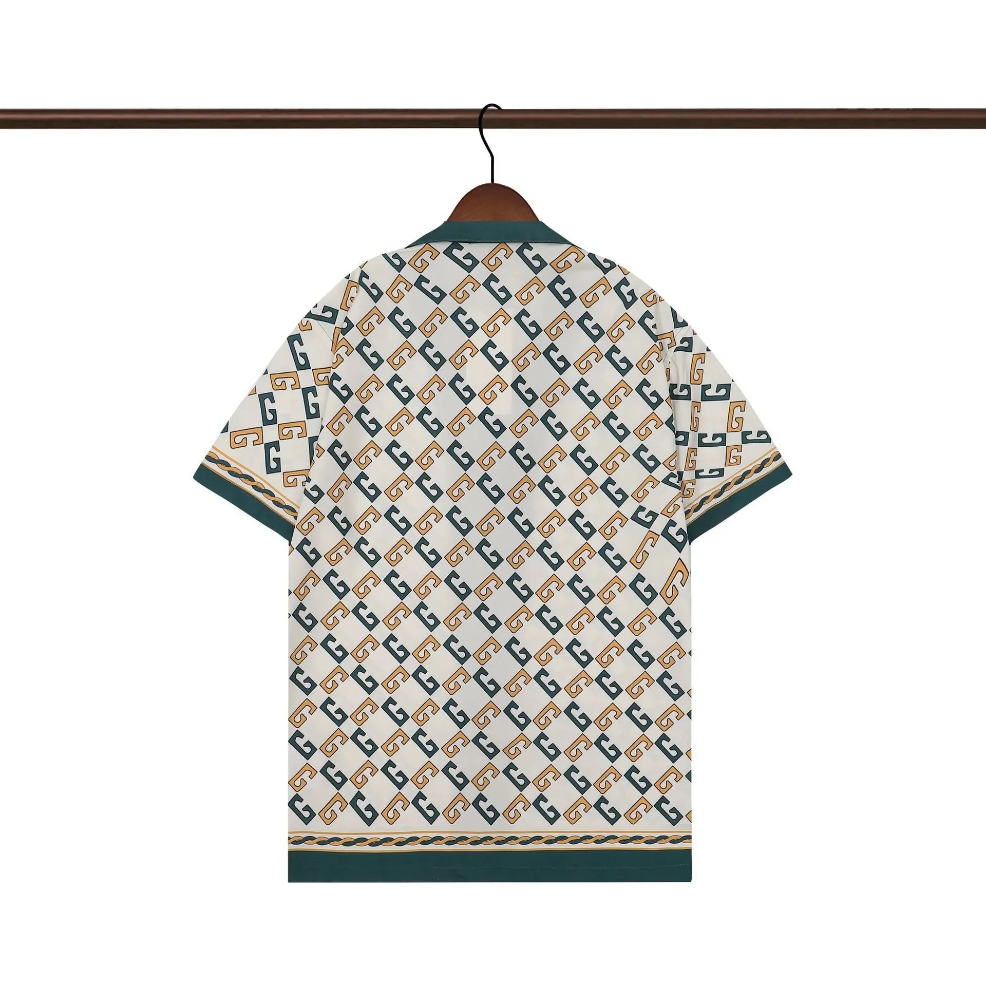 Gucci GG Pattern Print Short-Sleeve Shirt in Cream with Green and Gold - 1
