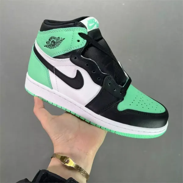 Air Jordan 1 Mid Pine Green Sneakers - 1