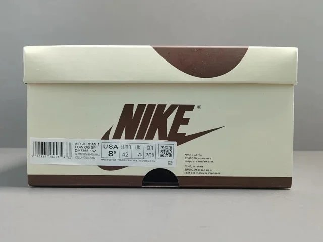 Travis Scott x Air Jordan 1 Low OG 'Reverse Mocha' Sneakers - 3