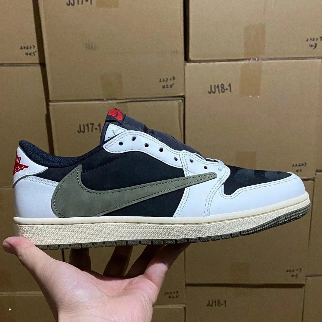 Travis Scott x Nike Air Jordan 1 Low OG 'Cactus Jack' Sneakers