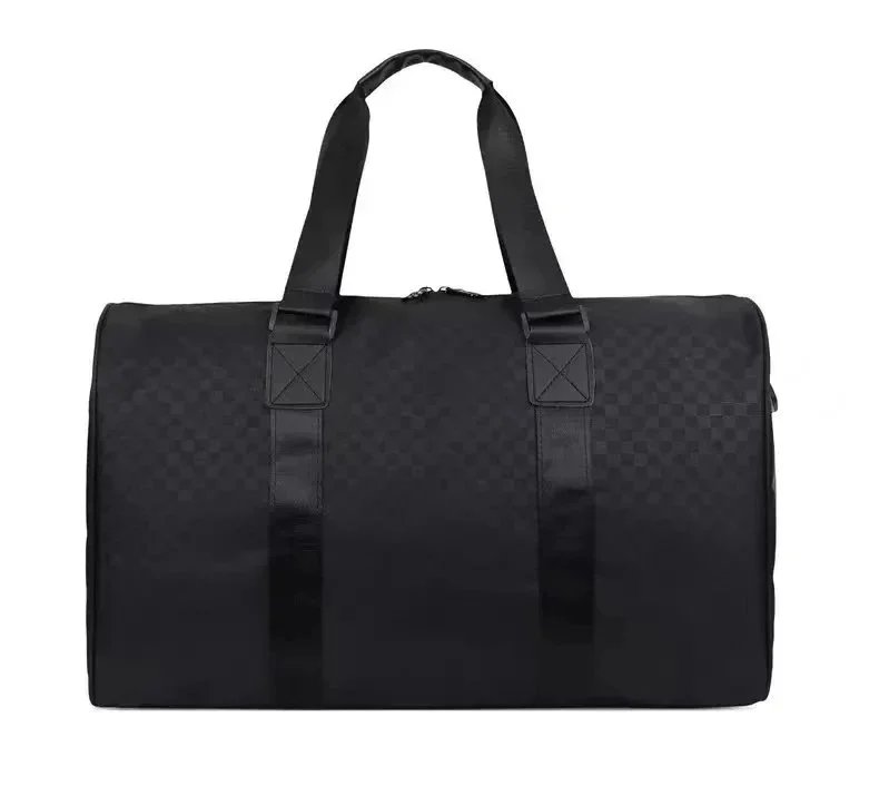 Design Minimalist Black Duffle Bag - 10