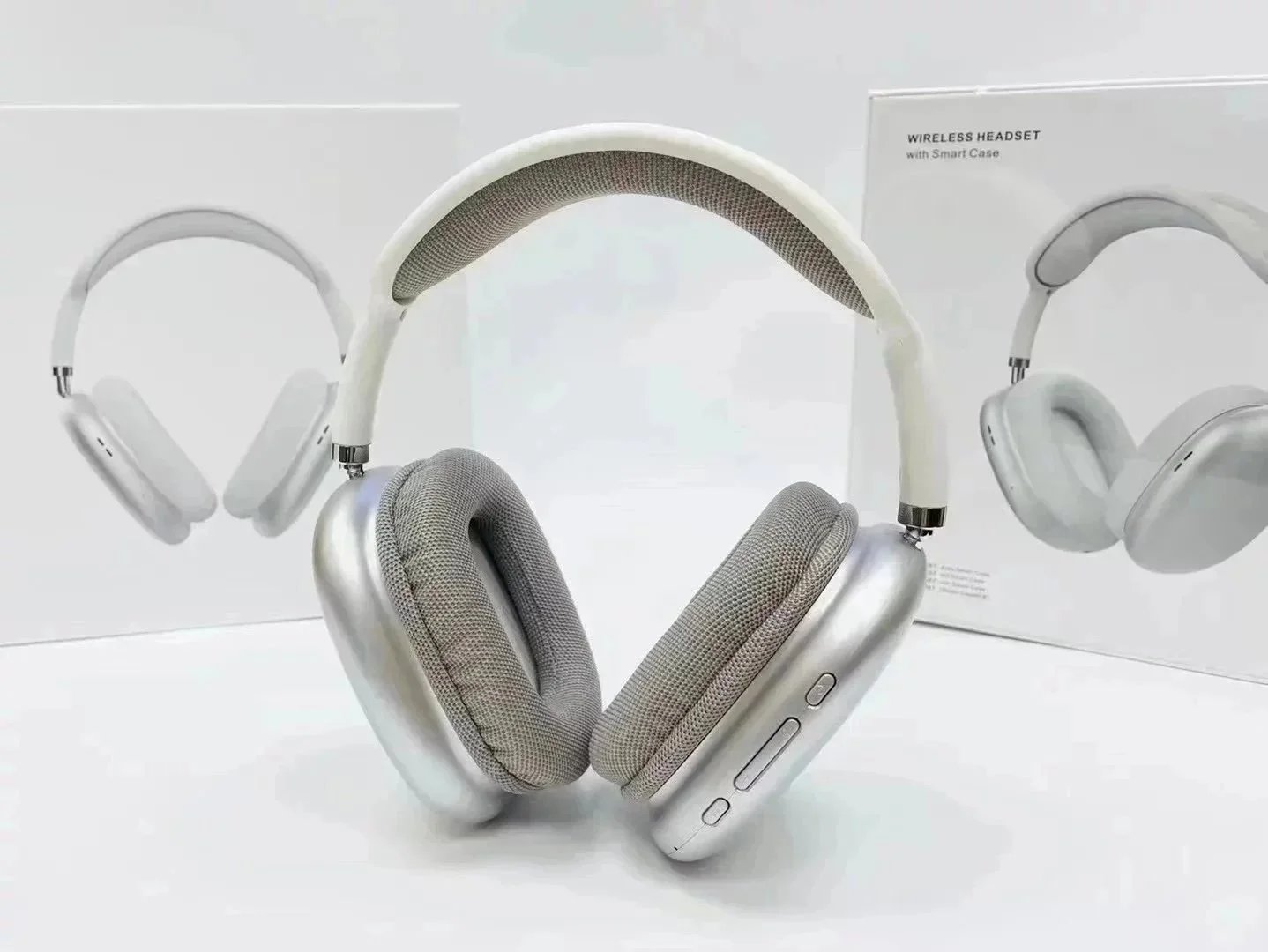 Generic Over-Ear Headphones Black Over-Ear Headphones - 3