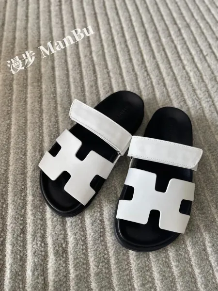 Hermès Oran Sandals Orange and Black Leather Slippers - 6