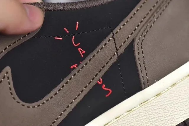 Travis Scott x Air Jordan 1 Low OG 'Reverse Mocha' Sneakers - 7