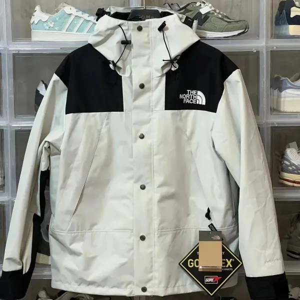 The North Face Mountain Light Jacket White/Black Gore-Tex Outerwear - 1