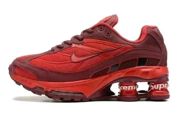 Nike x Supreme Shox R4 Red Sneakers - 1