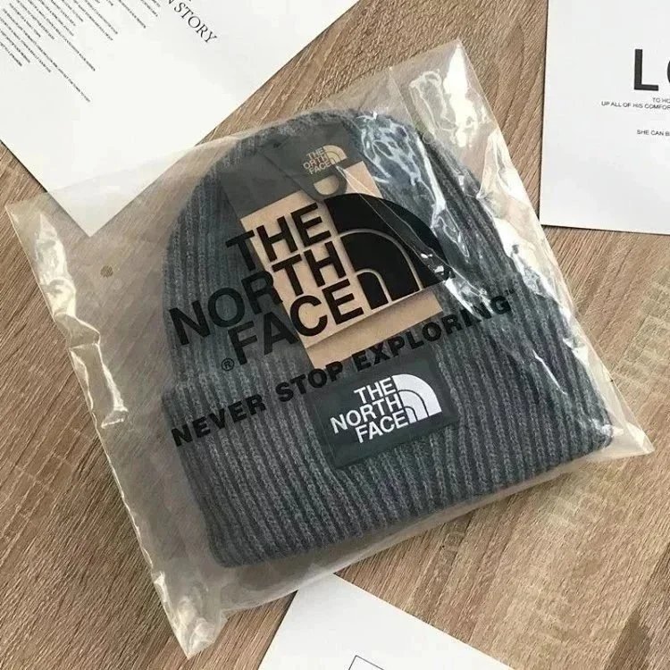 Moncler Logo Beanie Red Hat - 9