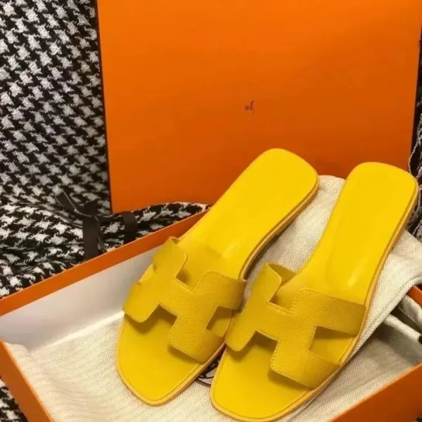 Hermès Oran Slide Sandals Yellow Slippers - 1