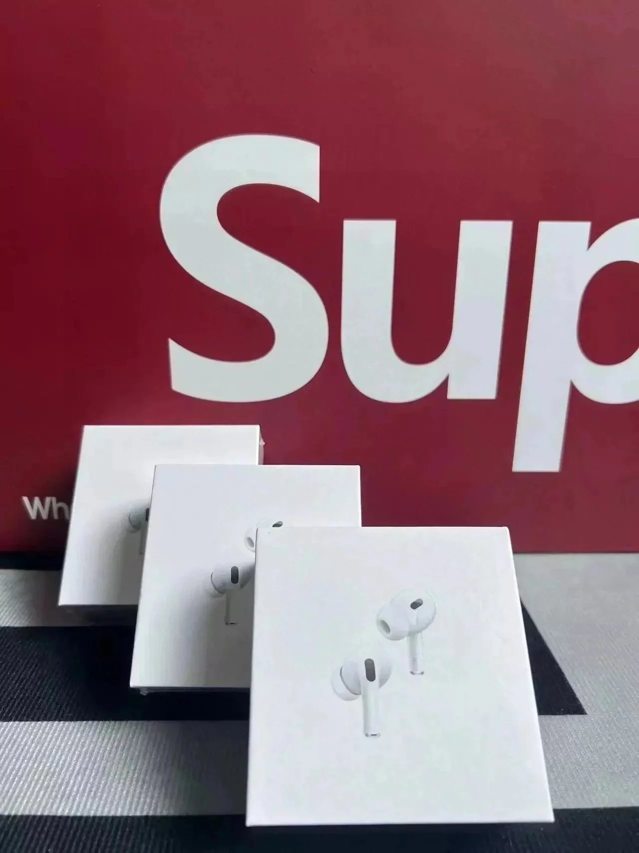 Apple AirPods Pro (2nd Generation) White TWS Earbuds - 5