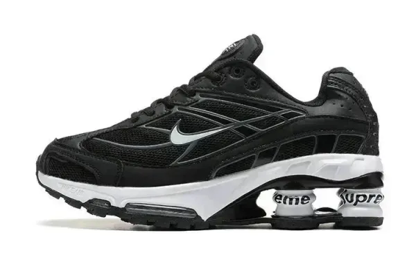 Nike Shox R4 x Supreme Black/White Sneakers - 1