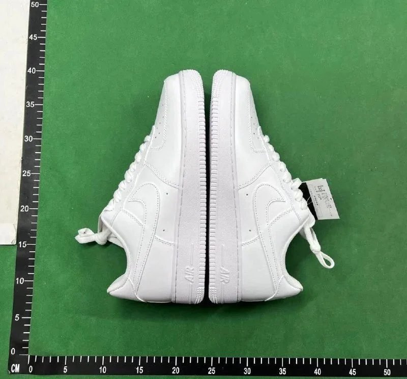 Off-White x Nike Air Force 1 Low Yellow Sneakers - 4