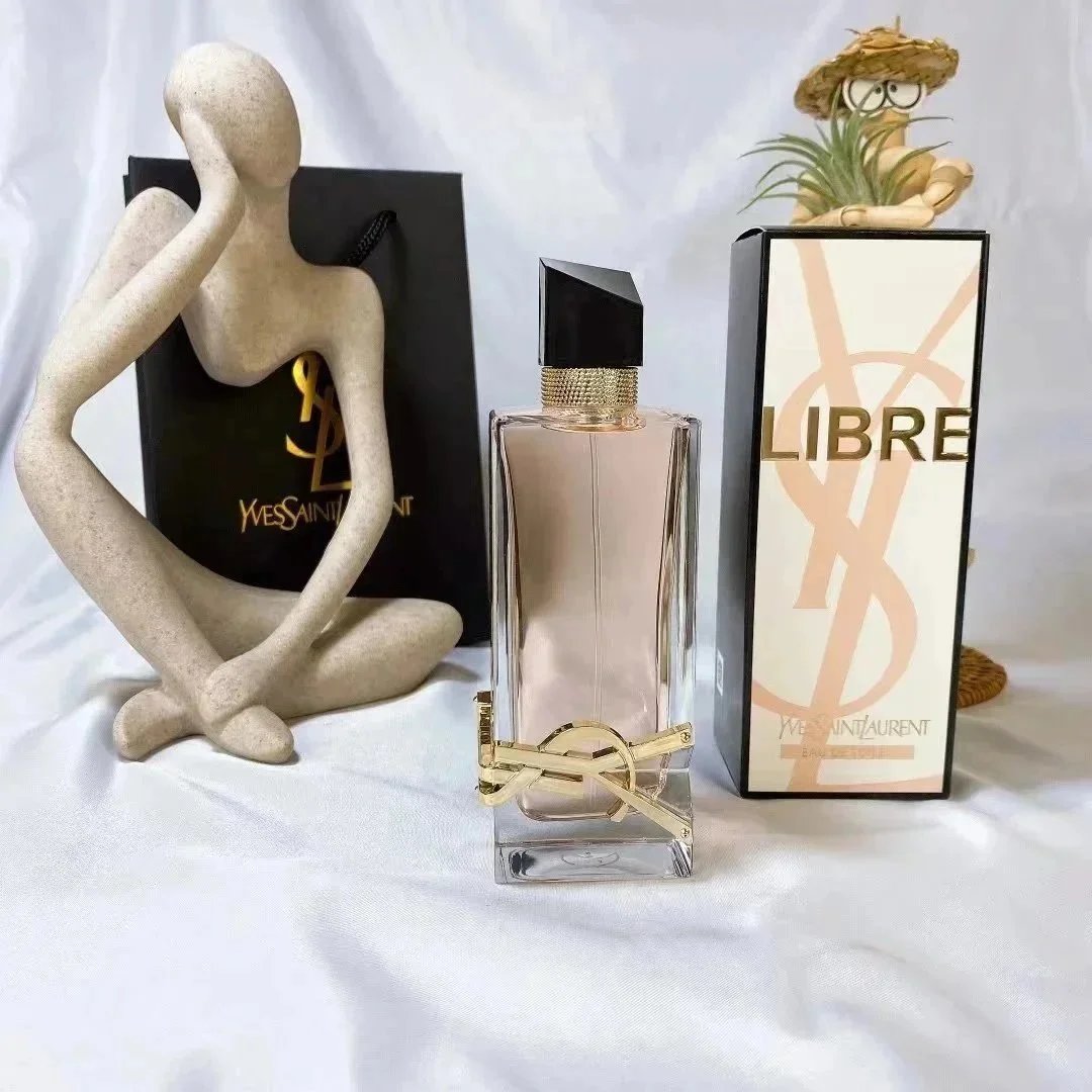 Creed Aventus Eau de Parfum Spray - 8