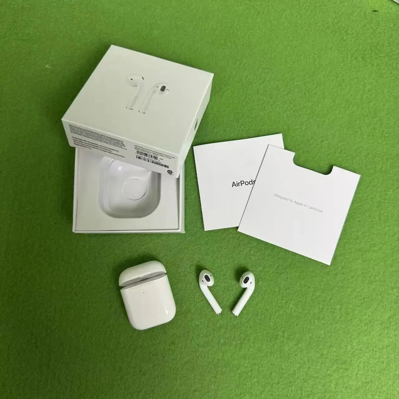 Apple AirPods (1st Generation) White True Wireless Earbuds