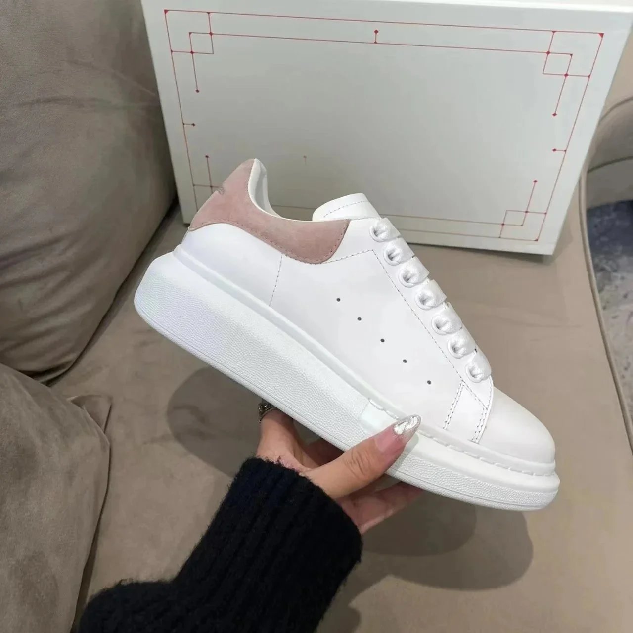 Alexander McQueen Oversized Sneakers White with Rainbow Laces Sneakers - 5