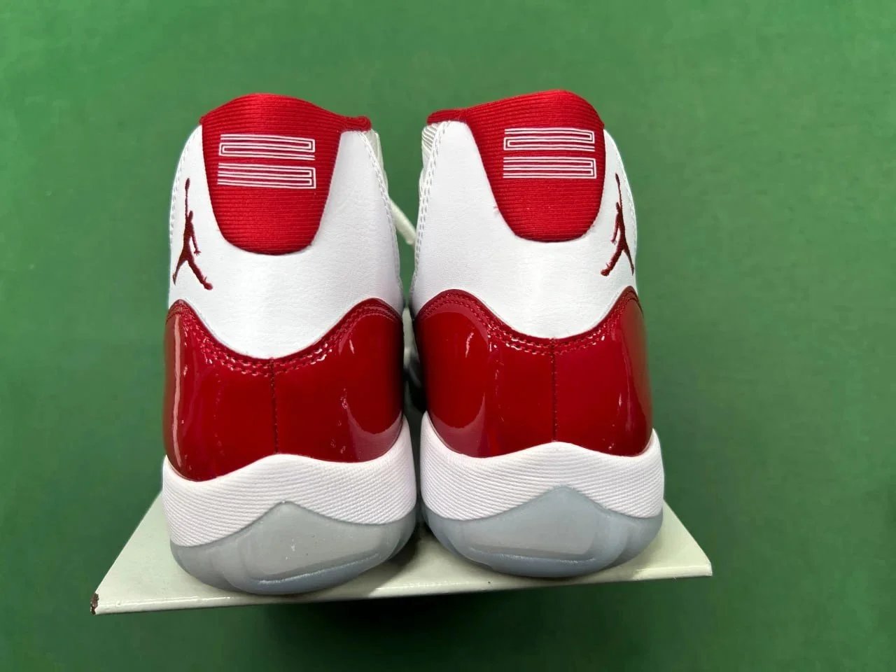 Air Jordan 11 OG Bred Sneakers - 4