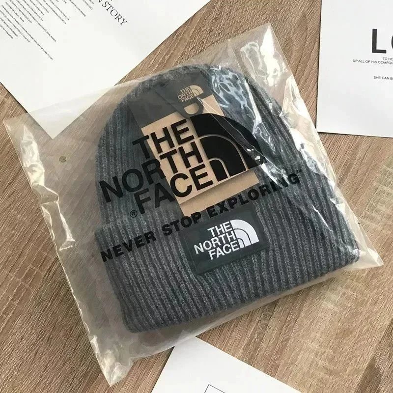 Moncler Logo Patch Beanie Red Hat - 5