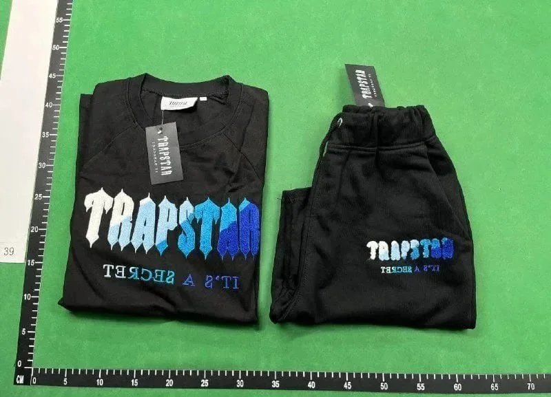 Trapstar Secret Logo Black T-Shirt and Shorts Set - 5