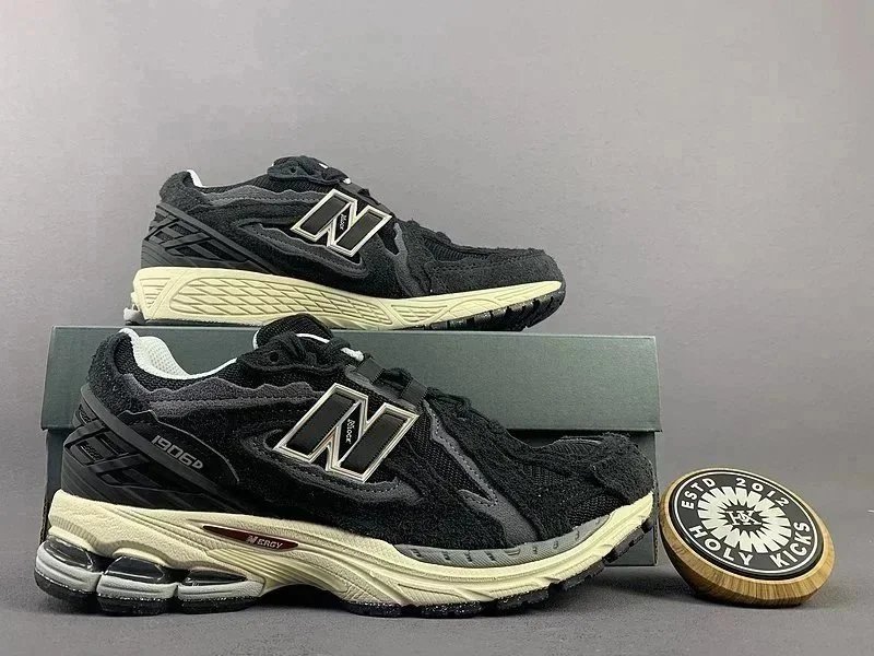 New Balance 1906P Black Cream Running Shoes - 1