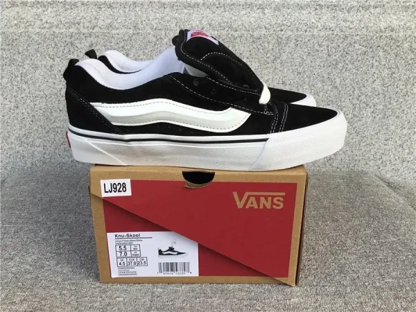 Vans Ward Navy Canvas Slip-On Sneakers - 11