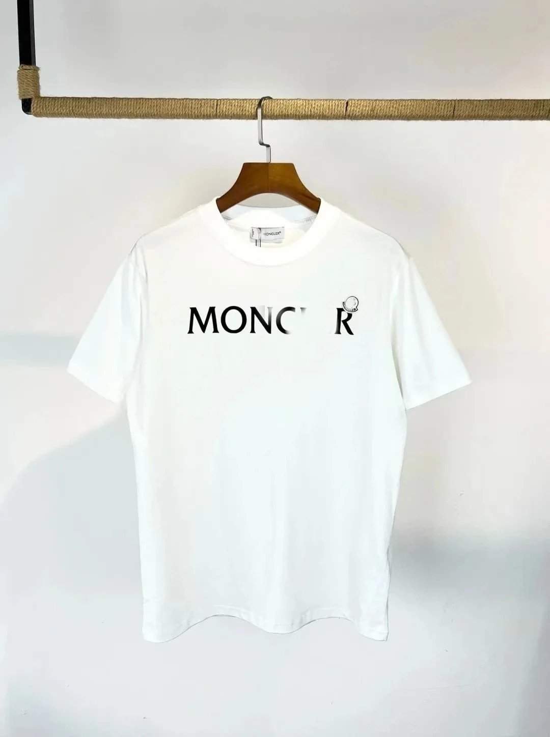 Moncler Logo Print White T-Shirt - 7
