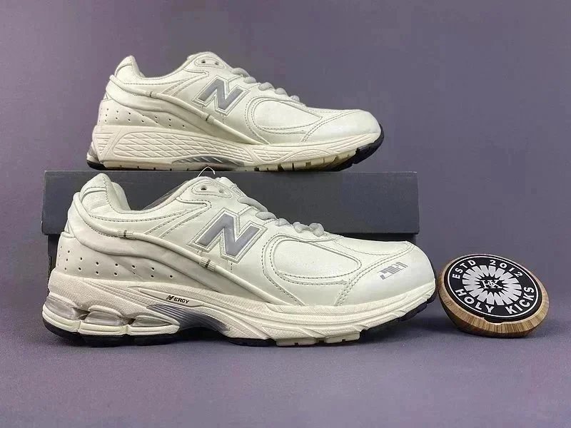 New Balance 2002R Gray Mesh Sneakers - 4