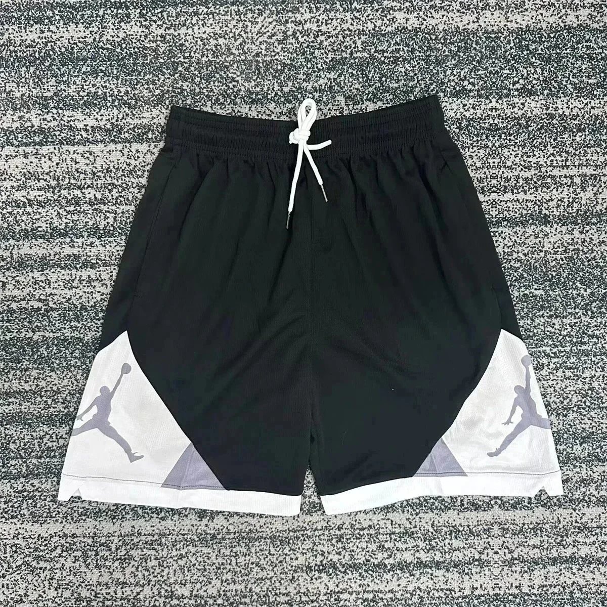 Nike Breathe Basketball Shorts White/Black - 4