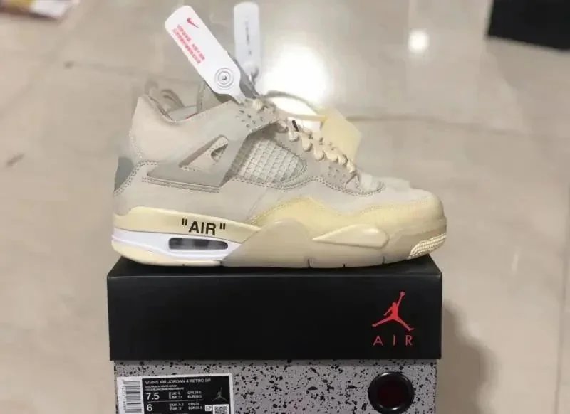 Air Jordan 4 Retro University Yellow Sneakers - 4