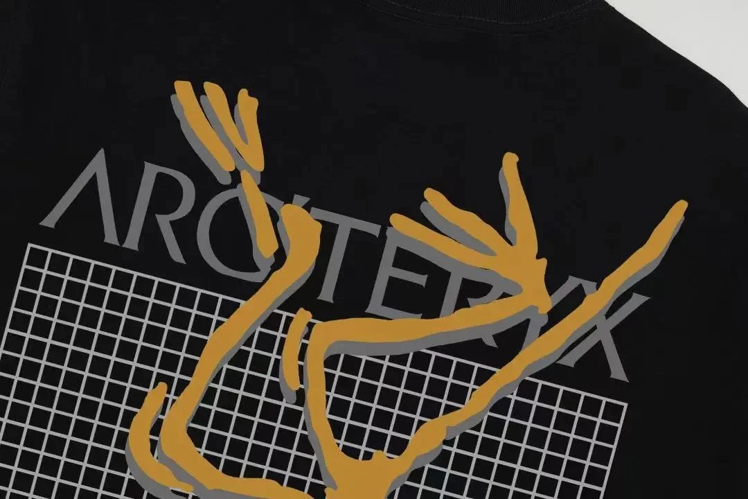 Saint Tears Frog Circle Print Black T-Shirt - 4
