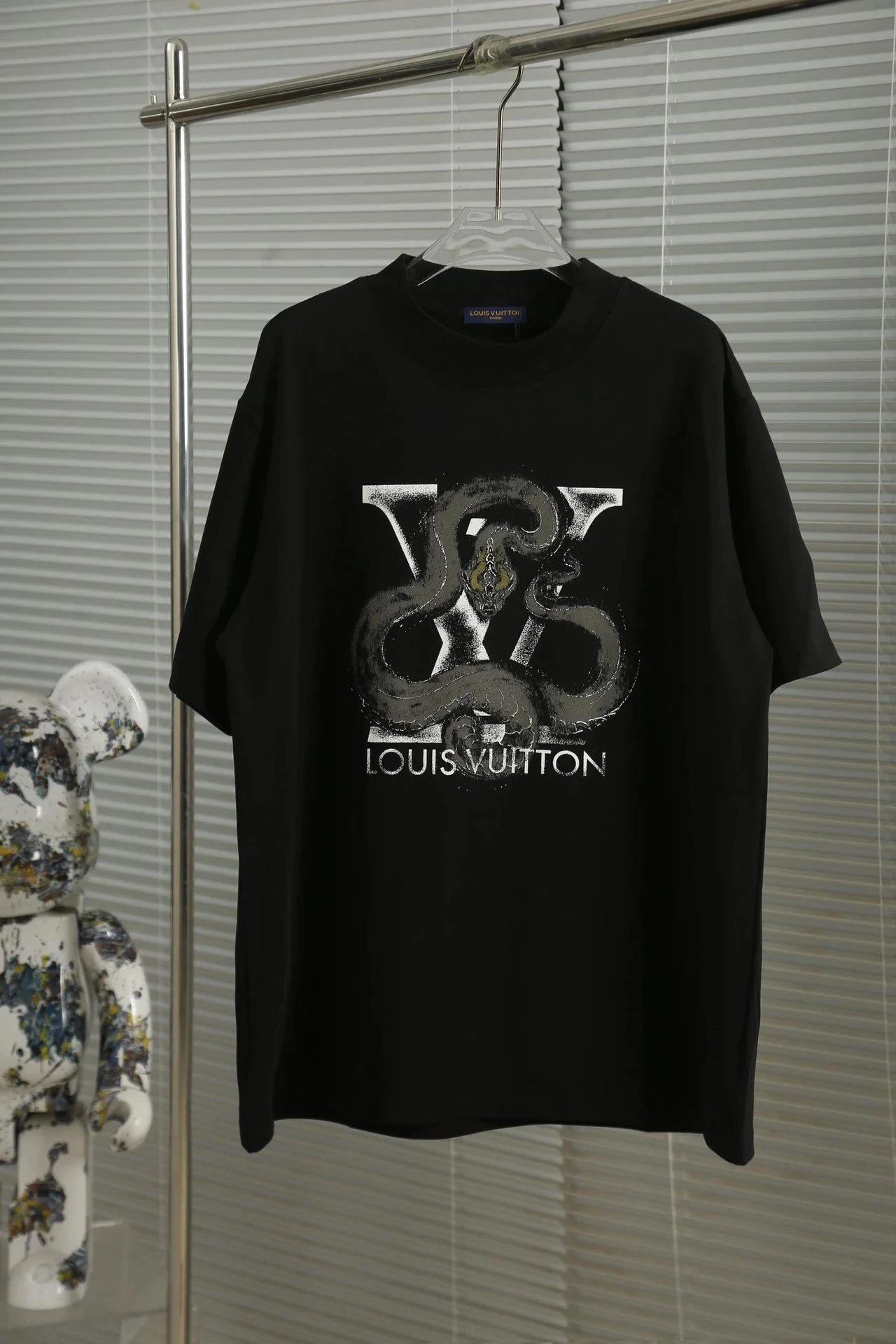 Louis Vuitton Distressed Logo T-Shirt Black - 9