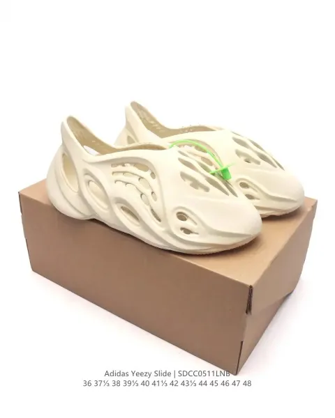 Adidas Yeezy Slide Bone Sneakers - 1