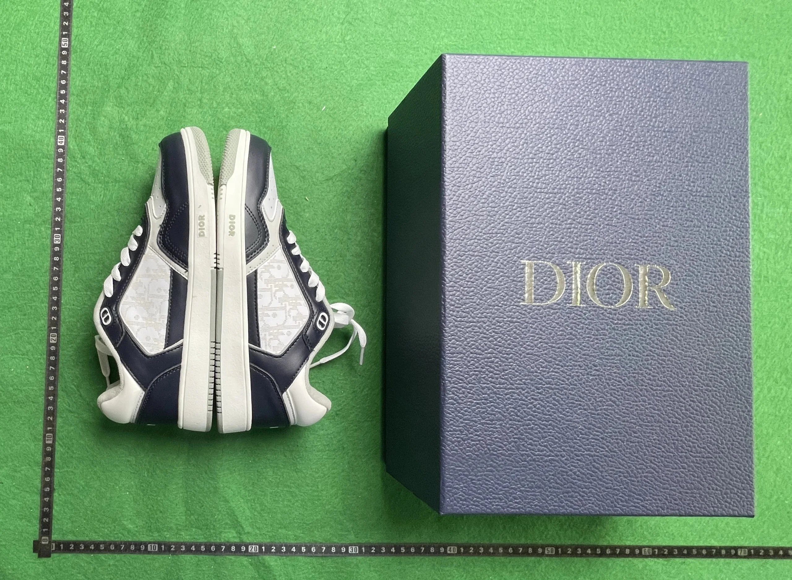 Dior B23 Oblique Beige Sneakers - 10