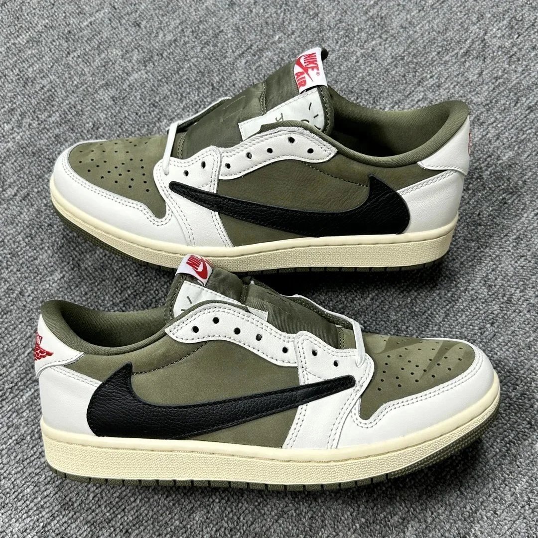 Air Jordan 1 Low OG 'Mocha' Sneakers